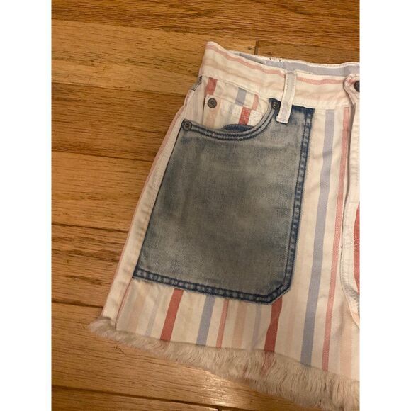 American Eagle, women's red/white/blue american flag themed frayed hem shorts 00 - Picture 3 of 8